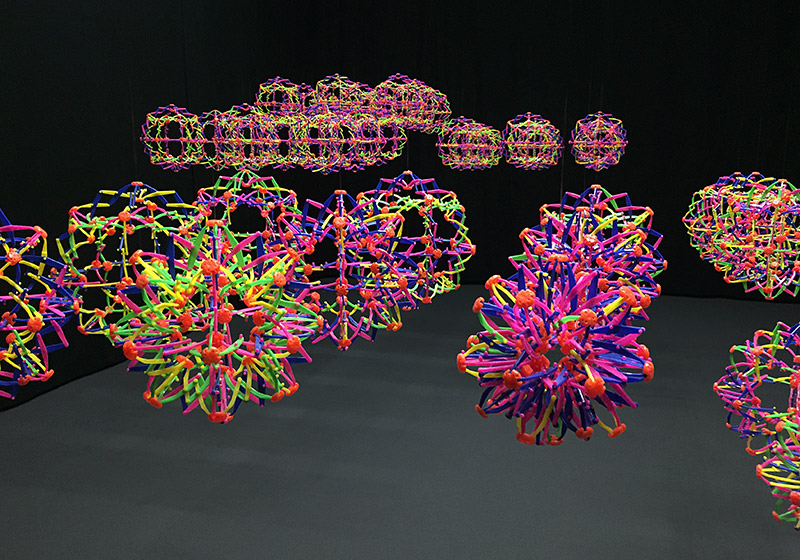 Nils V&ouml;lker - solo exhibtion en serie