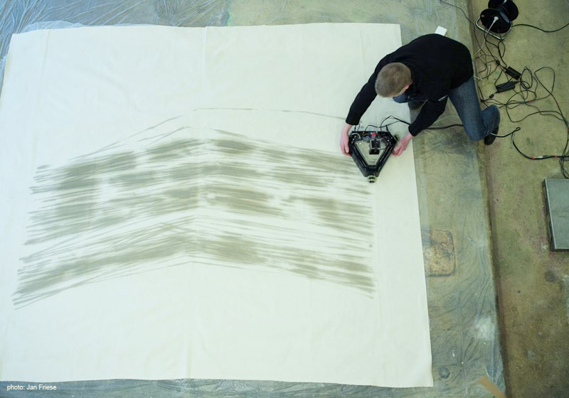 Nils V&ouml;lker - Drawing Engine Sounds