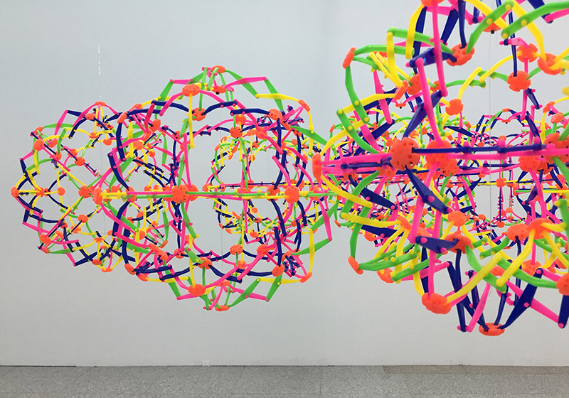 Nils V&ouml;lker - Five Pairs