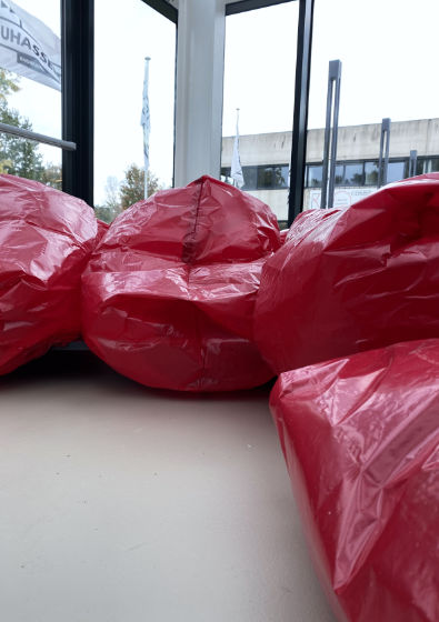 Nils V&ouml;lker - Twenty Eight, red