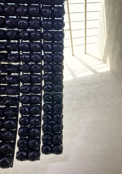 Nils V&ouml;lker - Two Hundred and Seventy - black