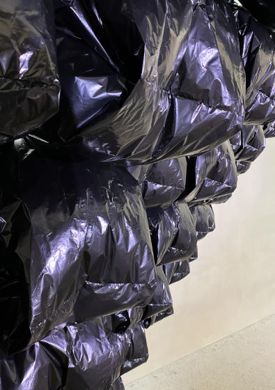 Nils V&ouml;lker - Two Hundred and Seventy - black